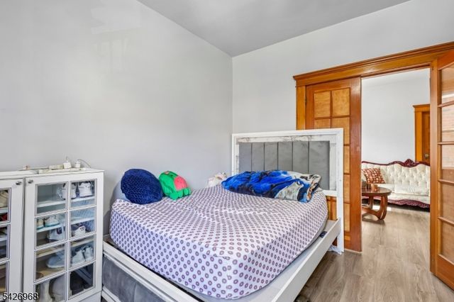 390 Delano Pl, Fairview Boro, NJ 07022