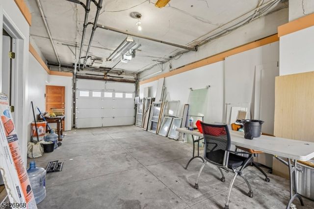 390 Delano Pl, Fairview Boro, NJ 07022