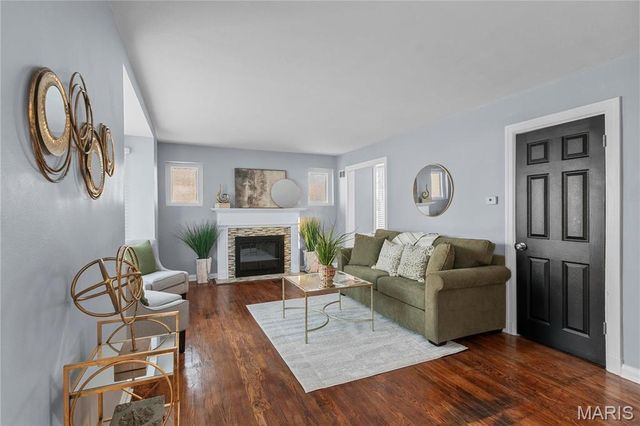 6700 Julian Avenue, University City, MO 63130