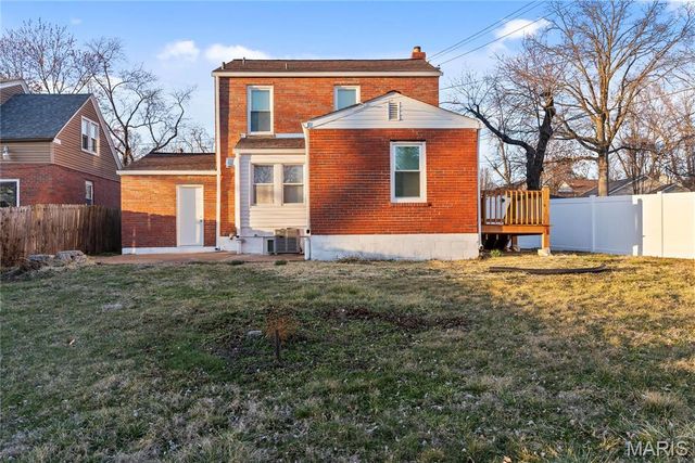 6700 Julian Avenue, University City, MO 63130