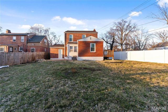 6700 Julian Avenue, University City, MO 63130