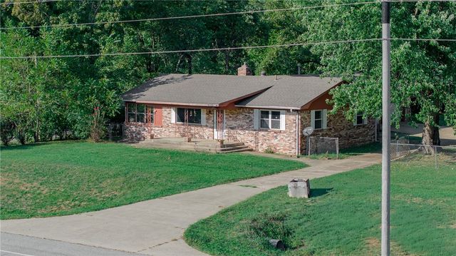 16712 S Highway 71, Winslow, AR 72959