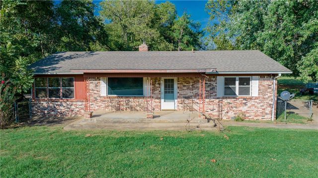 16712 S Highway 71, Winslow, AR 72959