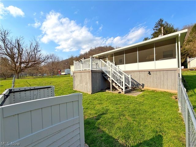 54290 Pipe Creek Road, Jacobsburg, OH 43933