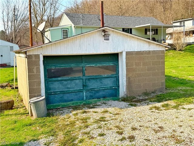 54290 Pipe Creek Road, Jacobsburg, OH 43933