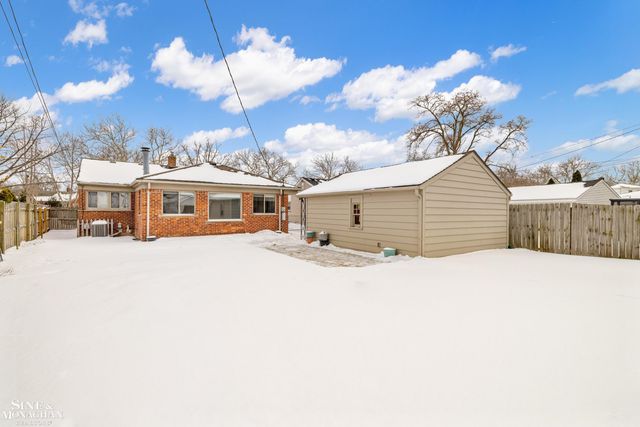 23065 Englehardt Street, Saint Clair Shores, MI 48080