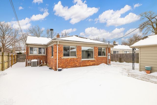 23065 Englehardt Street, Saint Clair Shores, MI 48080