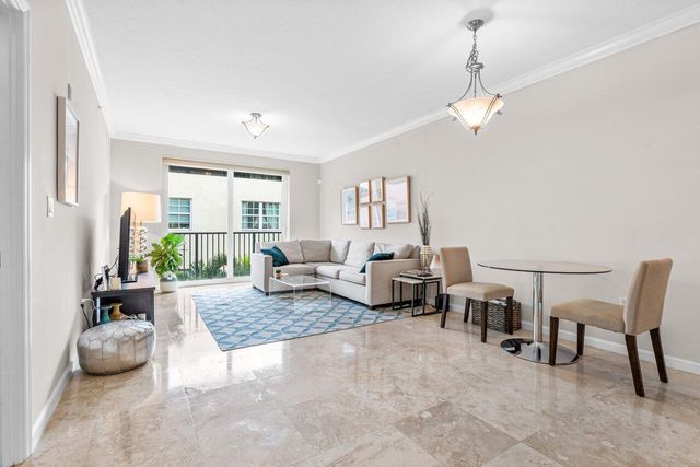 235 NE 1st Street 504, Delray Beach, FL 33444