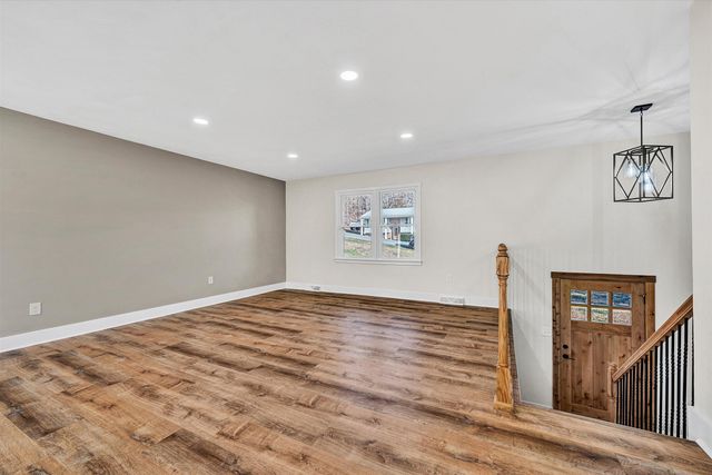 227 Hunters Trail TRL, Troutville, VA 24175