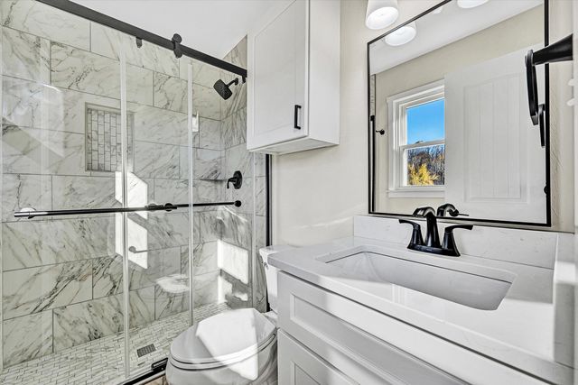 227 Hunters Trail TRL, Troutville, VA 24175