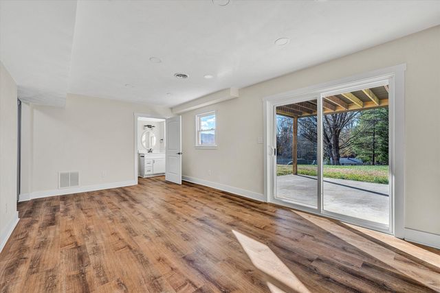 227 Hunters Trail TRL, Troutville, VA 24175