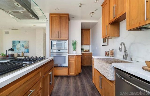 702 Ash st 1103, San Diego, CA 92101