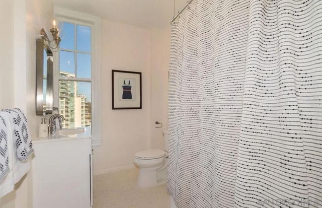702 Ash st 1103, San Diego, CA 92101