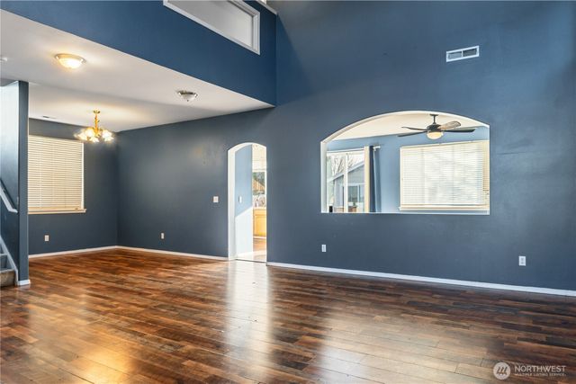 9016 176th Street Ct E, Puyallup, WA 98375