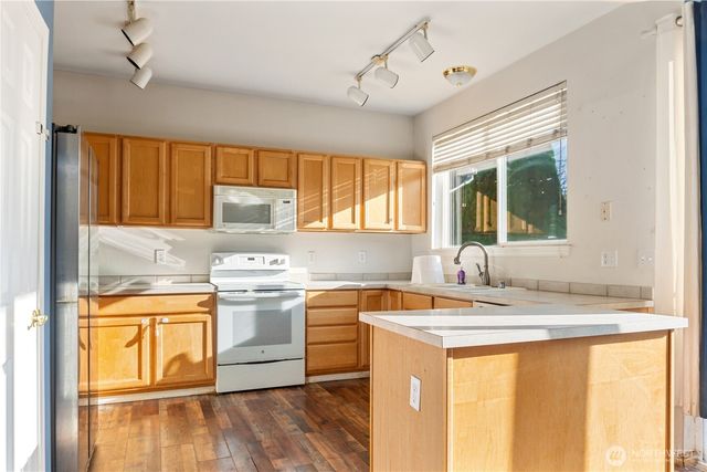 9016 176th Street Ct E, Puyallup, WA 98375