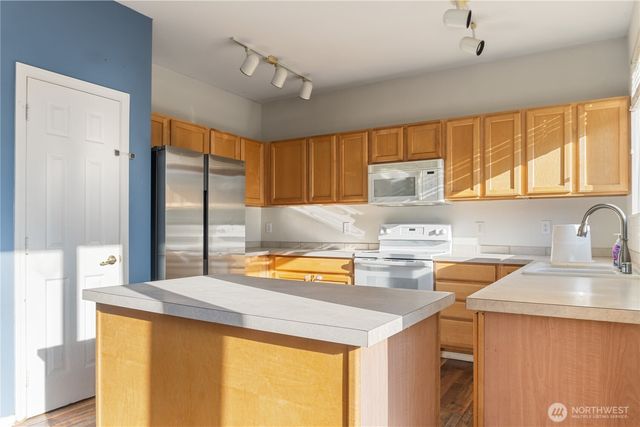 9016 176th Street Ct E, Puyallup, WA 98375