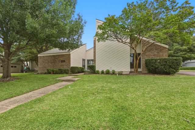 16902 Davenport Court, Dallas, TX 75248