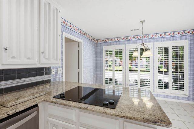 16902 Davenport Court, Dallas, TX 75248