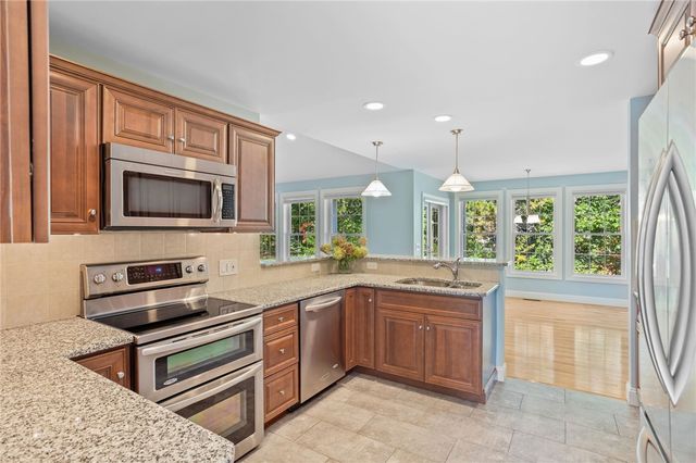 15 Josephine Drive, Charlestown, RI 02813