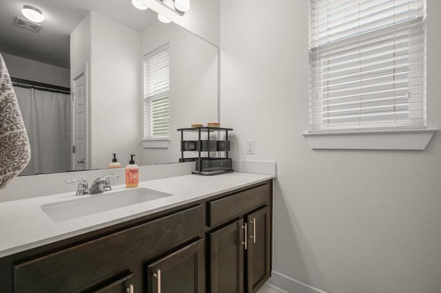 7200 Cordelia CT, Austin, TX 78741