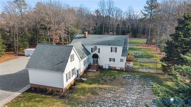 8255 Flannigan Mill Rd, Mechanicsville, VA 23111