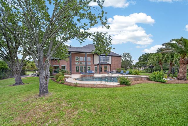 8826 Crown Jewel Drive, Richmond, TX 77469