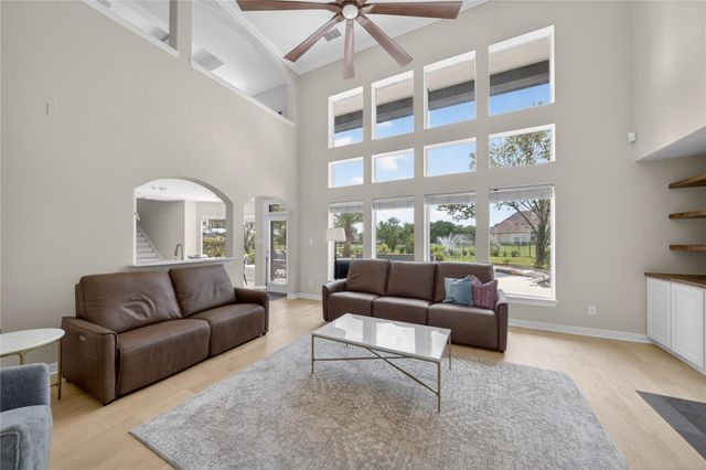 8826 Crown Jewel Drive, Richmond, TX 77469