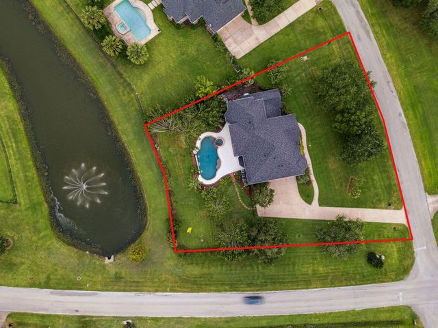 8826 Crown Jewel Drive, Richmond, TX 77469