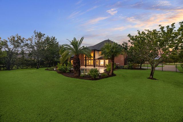 8826 Crown Jewel Drive, Richmond, TX 77469