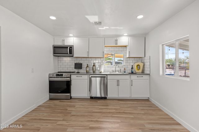 11504 E 5TH Avenue, Apache Junction, AZ 85120