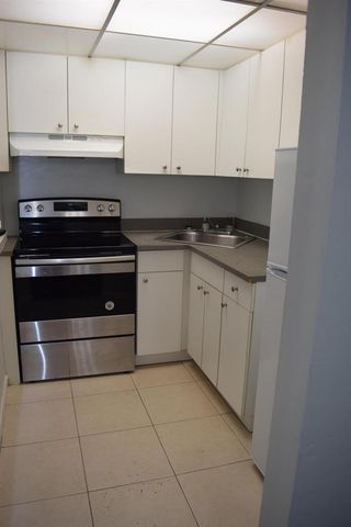 151 SE 6th Avenue 14, Pompano Beach, FL 33060