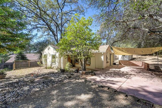 225 Middletown Rd, Placerville, CA 95667