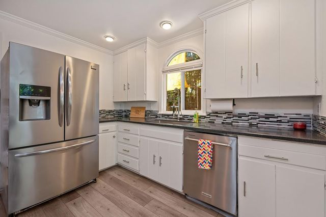 225 Middletown Rd, Placerville, CA 95667