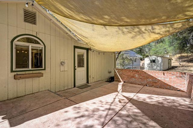 225 Middletown Rd, Placerville, CA 95667