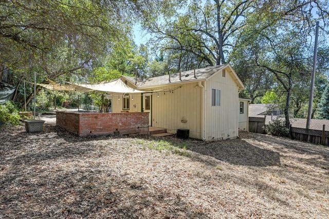 225 Middletown Rd, Placerville, CA 95667