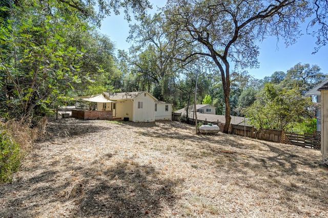 225 Middletown Rd, Placerville, CA 95667