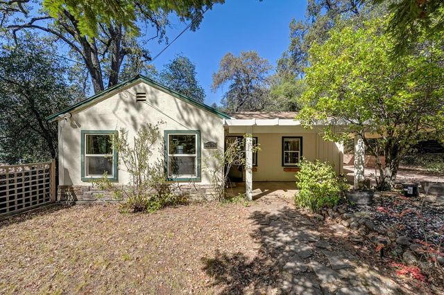 225 Middletown Rd, Placerville, CA 95667