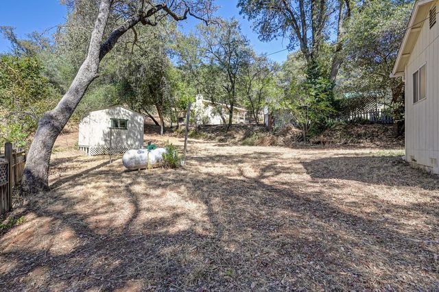225 Middletown Rd, Placerville, CA 95667
