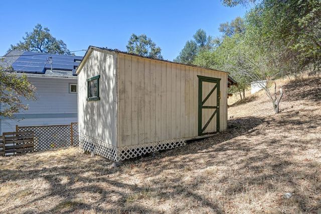 225 Middletown Rd, Placerville, CA 95667