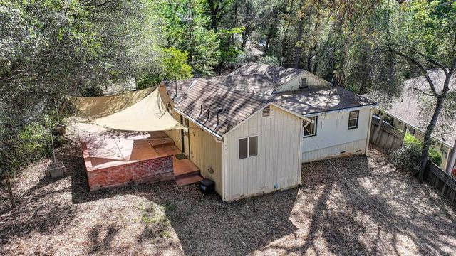 225 Middletown Rd, Placerville, CA 95667