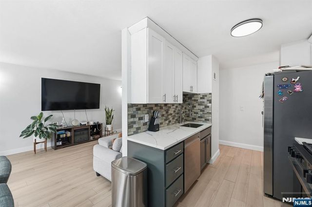 712 Broad Street 3C, Elizabeth, NJ 07208