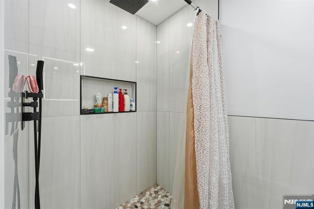 712 Broad Street 3C, Elizabeth, NJ 07208