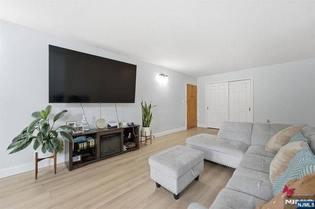 712 Broad Street 3C, Elizabeth, NJ 07208