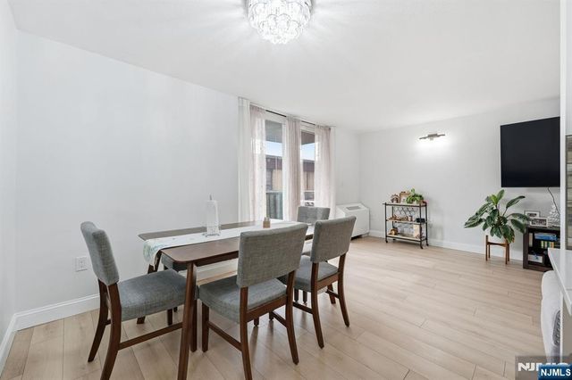 712 Broad Street 3C, Elizabeth, NJ 07208