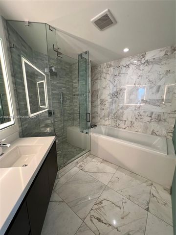851 NE 1st Ave 1208, Miami, FL 33132