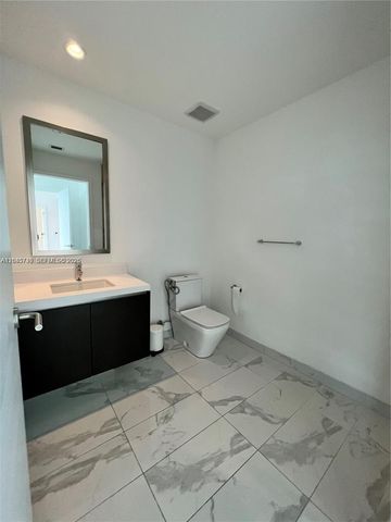 851 NE 1st Ave 1208, Miami, FL 33132