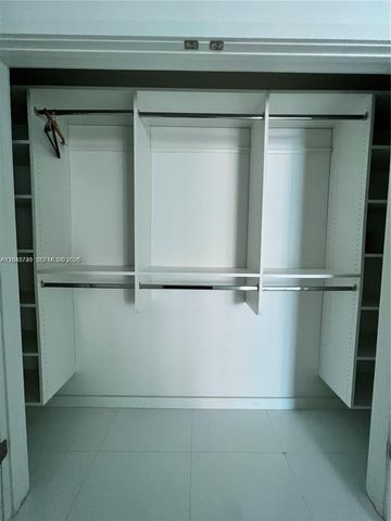 851 NE 1st Ave 1208, Miami, FL 33132