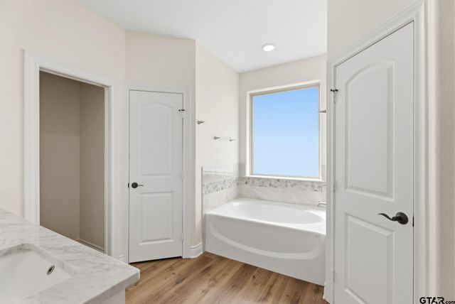 114 Hay Meadow Dr, Winona, TX 75792