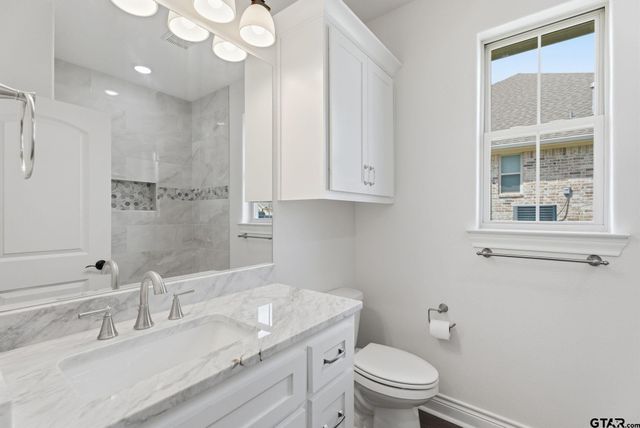 114 Hay Meadow Dr, Winona, TX 75792