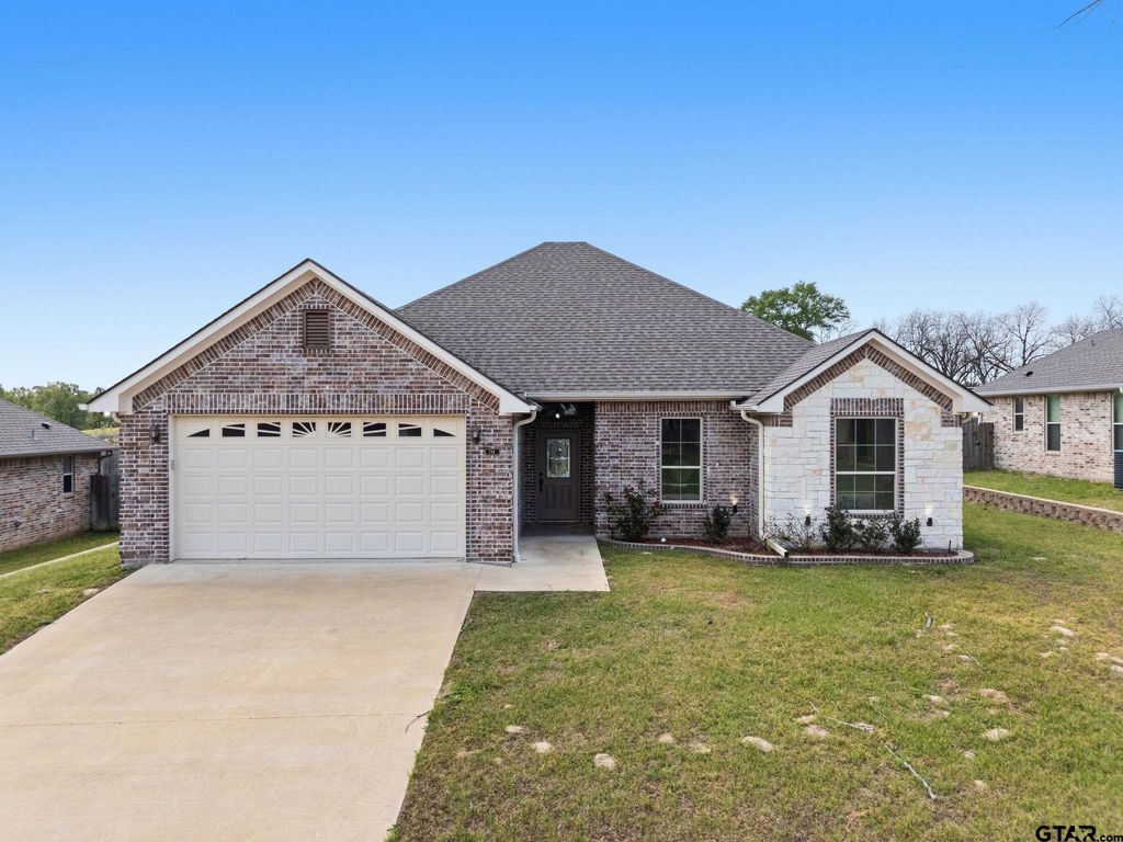 114 Hay Meadow Dr, Winona, TX 75792